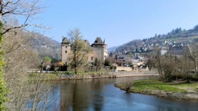 L'Oustalou - Gîte entre Lot et Truyère